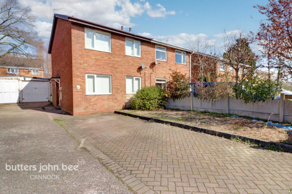 3 bedroom semidetached house for sale in Walnut Drive, Cannock, WS11