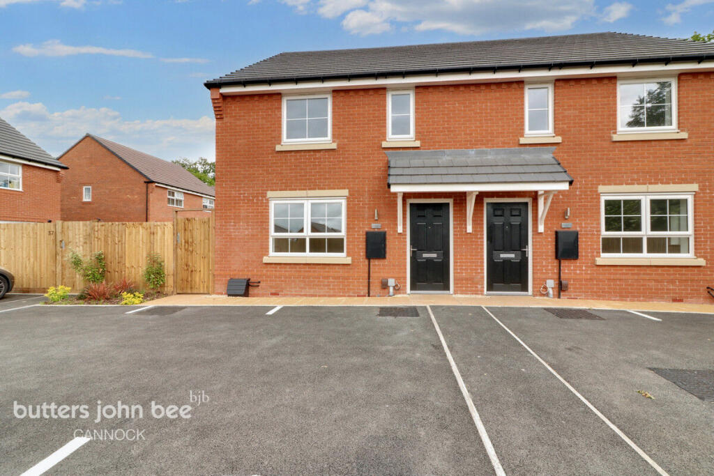 4 bedroom semidetached house for sale in Dowling Road, Uttoxeter, ST14