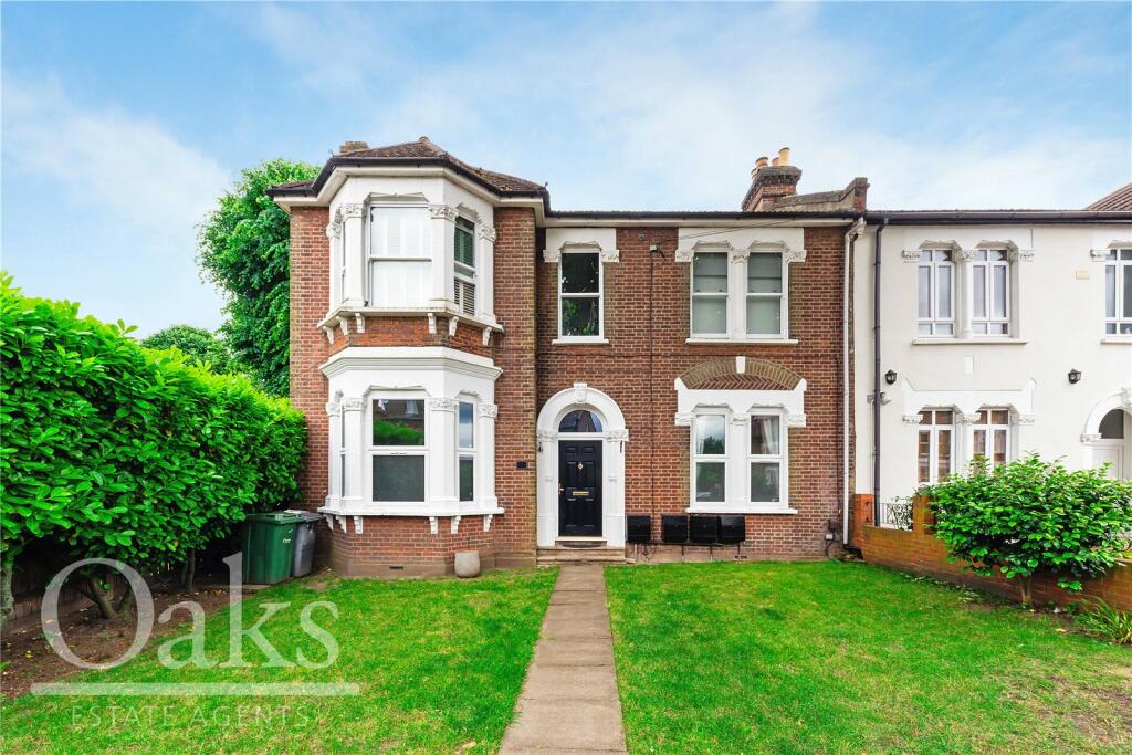 2 bedroom apartment for sale in Kempshott Road, Streatham, SW16