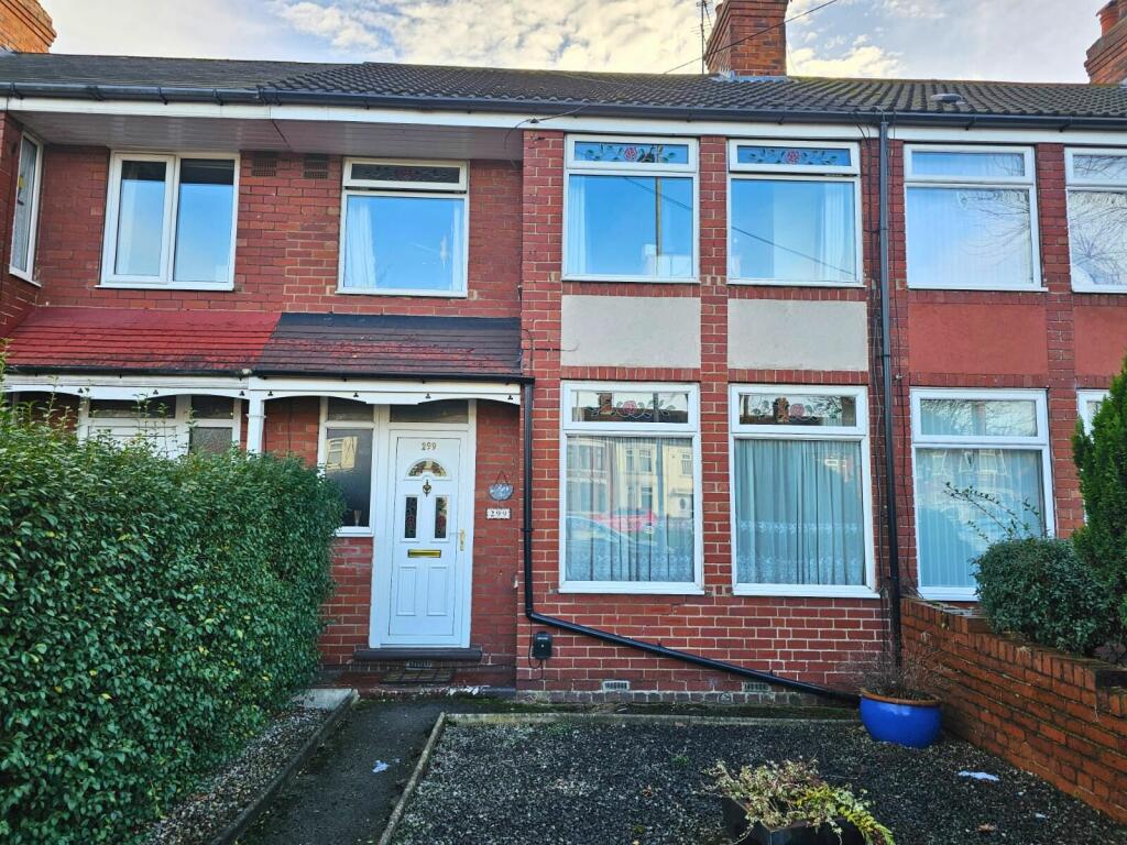 3 bedroom terraced house for sale in Boothferry Road, Hull, East Riding of Yorkshire, HU4