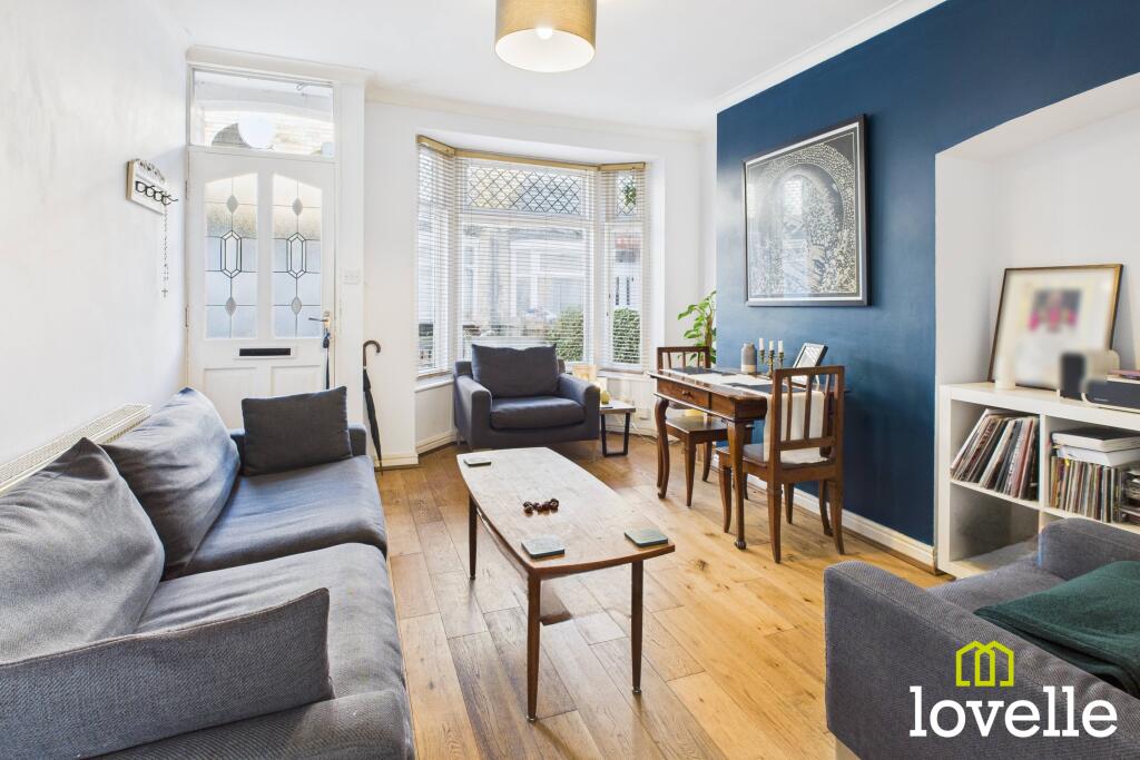 Main image of property: Premier Grove, Kingston upon Hull, HU5