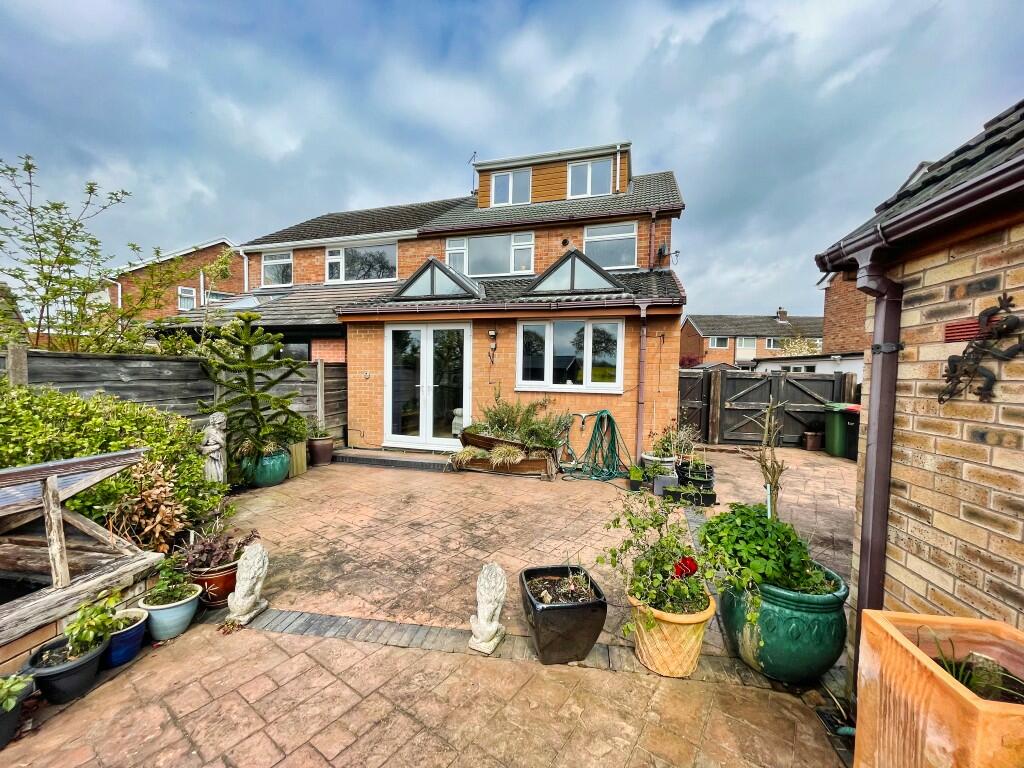 3 bedroom semidetached house for sale in Green Park, Weaverham, CW8