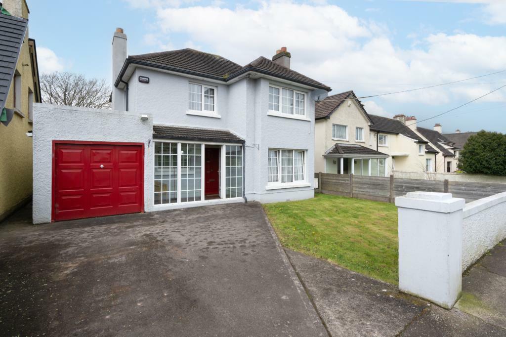 Detached house in Torwood...
