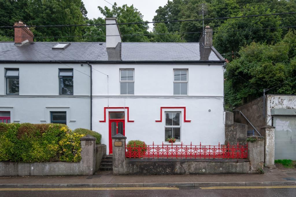Main image of property: 1 Strawberry Cottages, Lee Road, Cork, T23K12Y