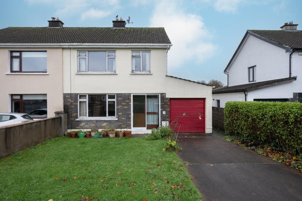 Main image of property: 10 Coolroe Heights, Ballincollig, Co Cork, P31VF70
