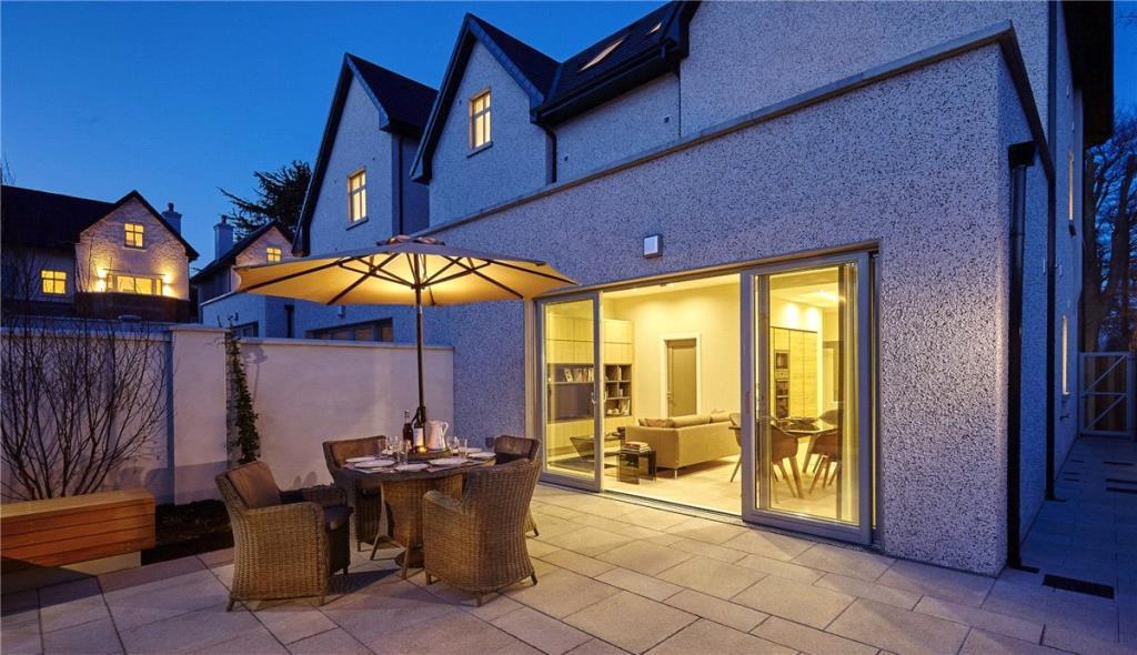 4 bedroom semidetached house for sale in 4 Bedroom SemiDetached