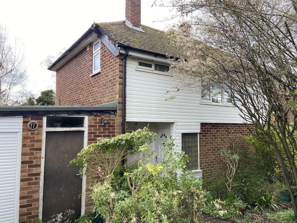 4 bedroom detached house for sale in Manor Road, HenleyOnThames, RG9