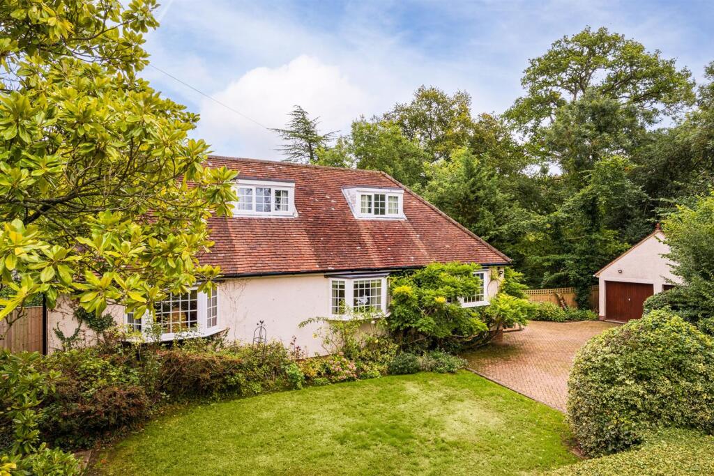 Main image of property: Broadplat, Rotherfield Greys, Henley-On-Thames