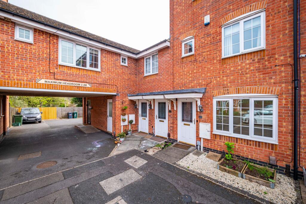 Main image of property: Shaw Gardens, Gedling, NG4
