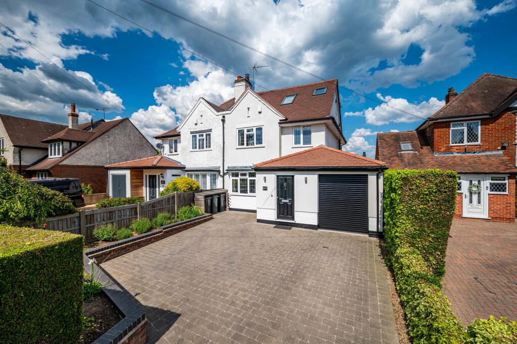 Main image of property: Attenborough Lane, Attenborough, NG9