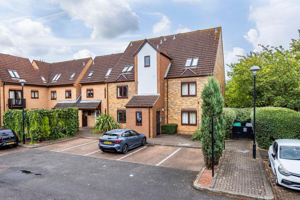 Main image of property: Flamingo Court, Nottingham, NG7