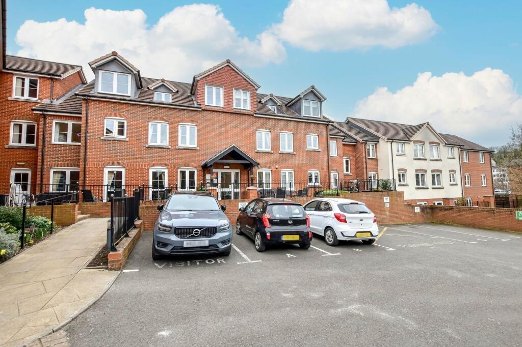 Main image of property: Bellingdon Road, Chesham, Buckinghamshire, HP5