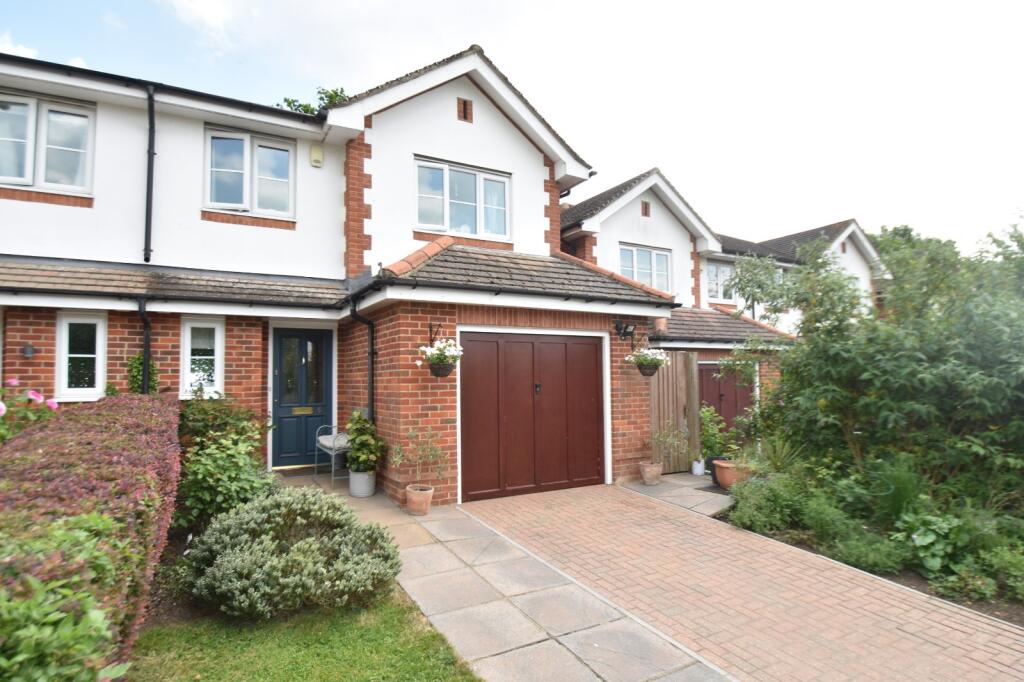 Main image of property: Belsham Close, Chesham, Buckinghamshire, HP5