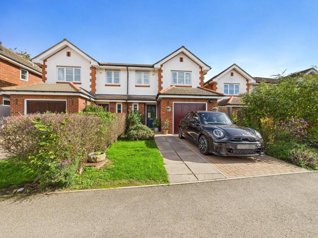 Main image of property: Belsham Close, Chesham, Buckinghamshire, HP5