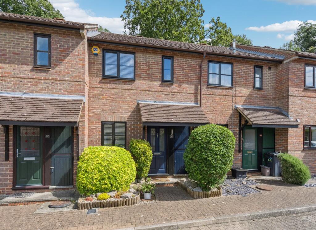 Main image of property: Stoney Grove, Chesham, Buckinghamshire, HP5