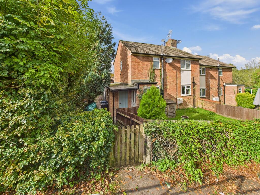 Main image of property: Cresswell Road, Chesham, Buckinghamshire, HP5