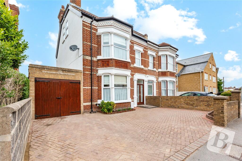 Main image of property: Wrotham Road, Gravesend, Kent, DA11