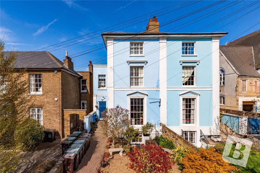 Main image of property: Clarence Place, Gravesend, Kent, DA12
