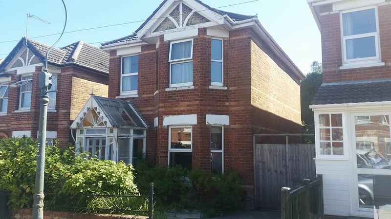 4 bedroom semi-detached house for rent in AVAILABLE FOR SEPTEMBER 2024 - 4 double bedroom student house - Winton, BH9