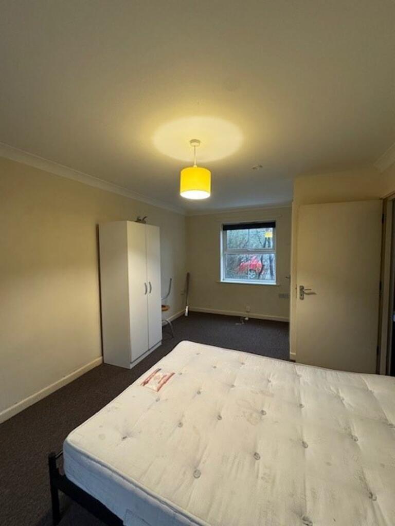 Additional property image - House Share in Charminster – Room Available for £595/Month, All Bills Included