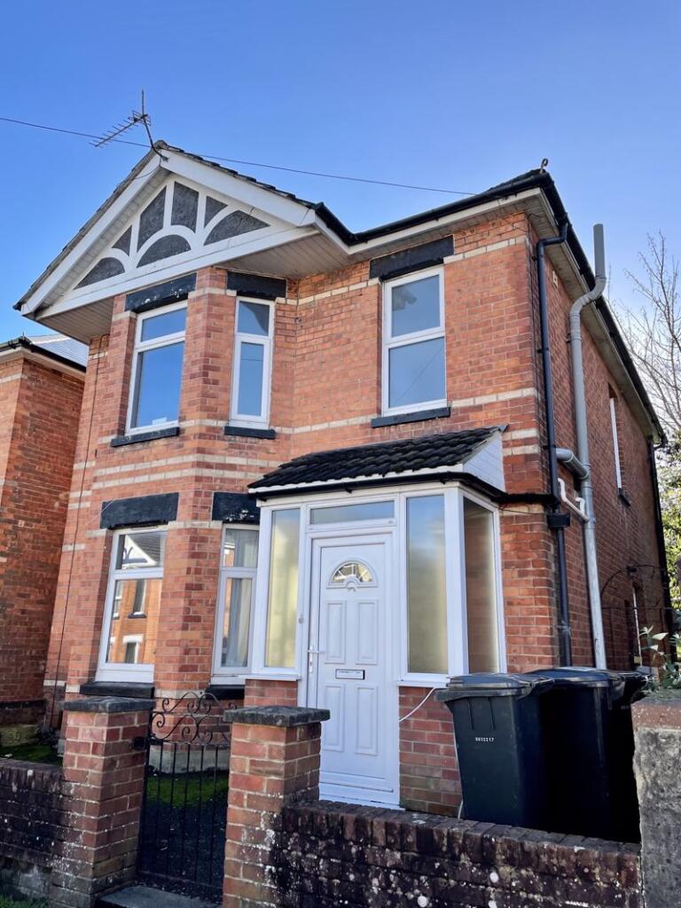 Main image of property: Green Road, Charminster - No Forward Chain | Spacious 3–4 Bed Detached Home with Strong Rental Income 