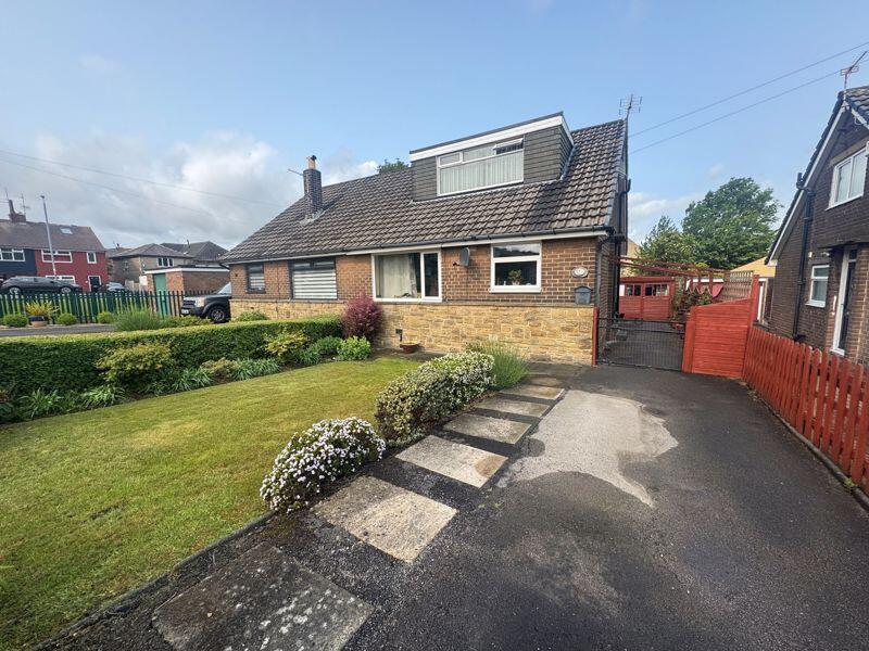 Main image of property: Old Earth, Elland