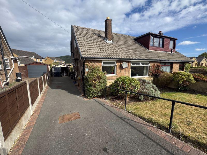 Main image of property: Old Earth, Elland