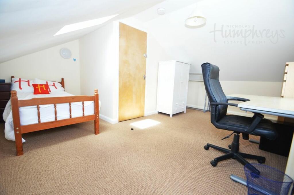 Additional property image - Homer Terrace, DH1 4JT