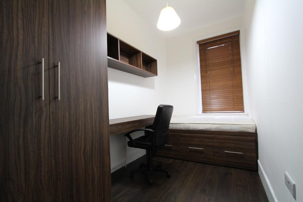 4 bedroom house for rent in Croydon Road, Newcastle Upon Tyne, NE4