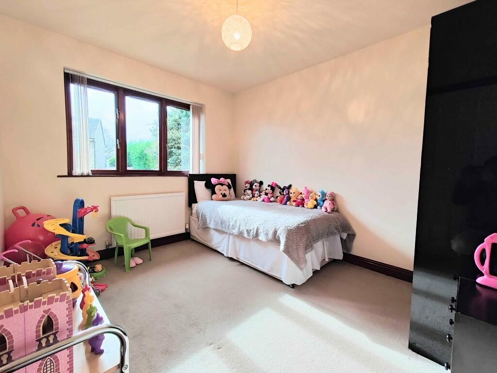 4 bedroom detached house for sale in 6 Calder View, Rastrick, HD6 3DQ, HD6