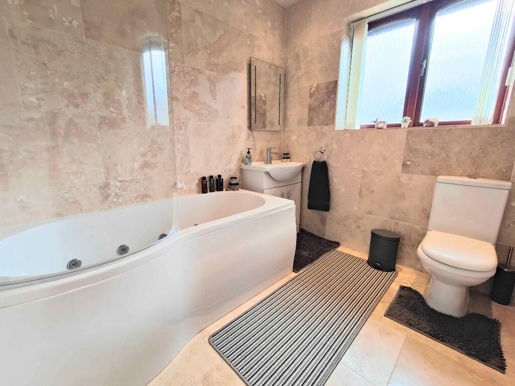 4 bedroom detached house for sale in 6 Calder View, Rastrick, HD6 3DQ, HD6