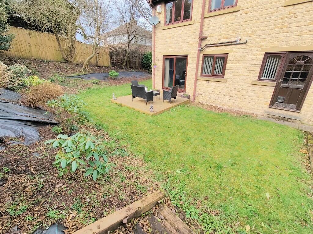 4 bedroom detached house for sale in 6 Calder View, Rastrick, HD6 3DQ, HD6