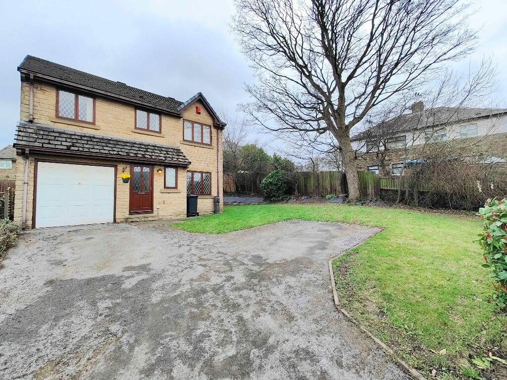 4 bedroom detached house for sale in 6 Calder View, Rastrick, HD6 3DQ, HD6