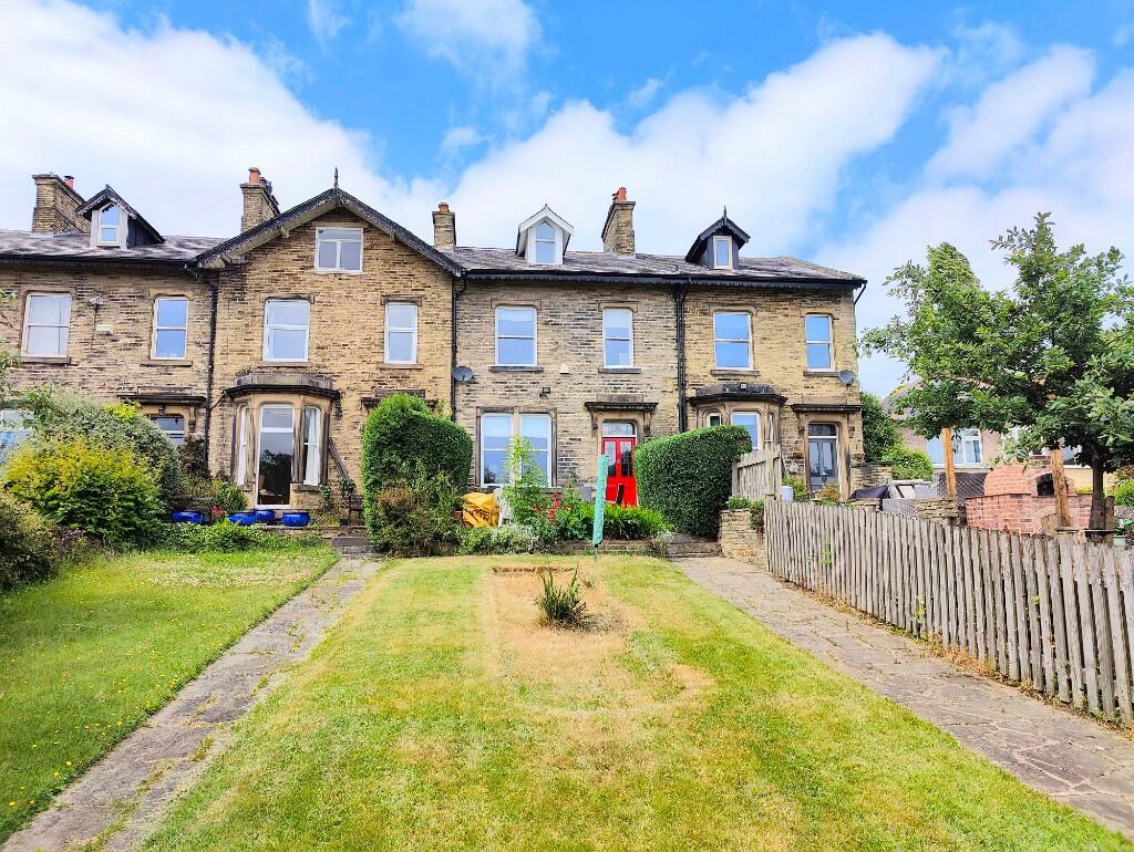 5 bedroom terraced house for sale in 4 Cobden Terrace, Hipperholme, HX3