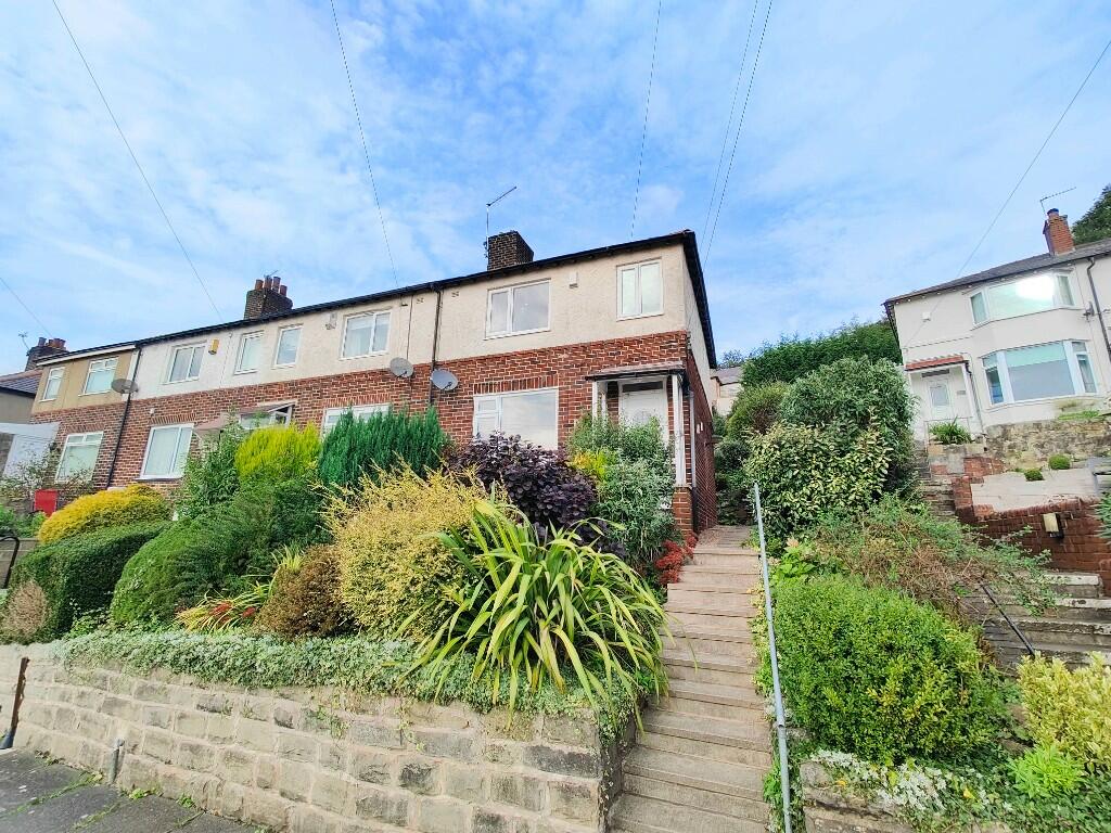 3 bedroom end of terrace house for sale in 20 Willowfield Road, Halifax