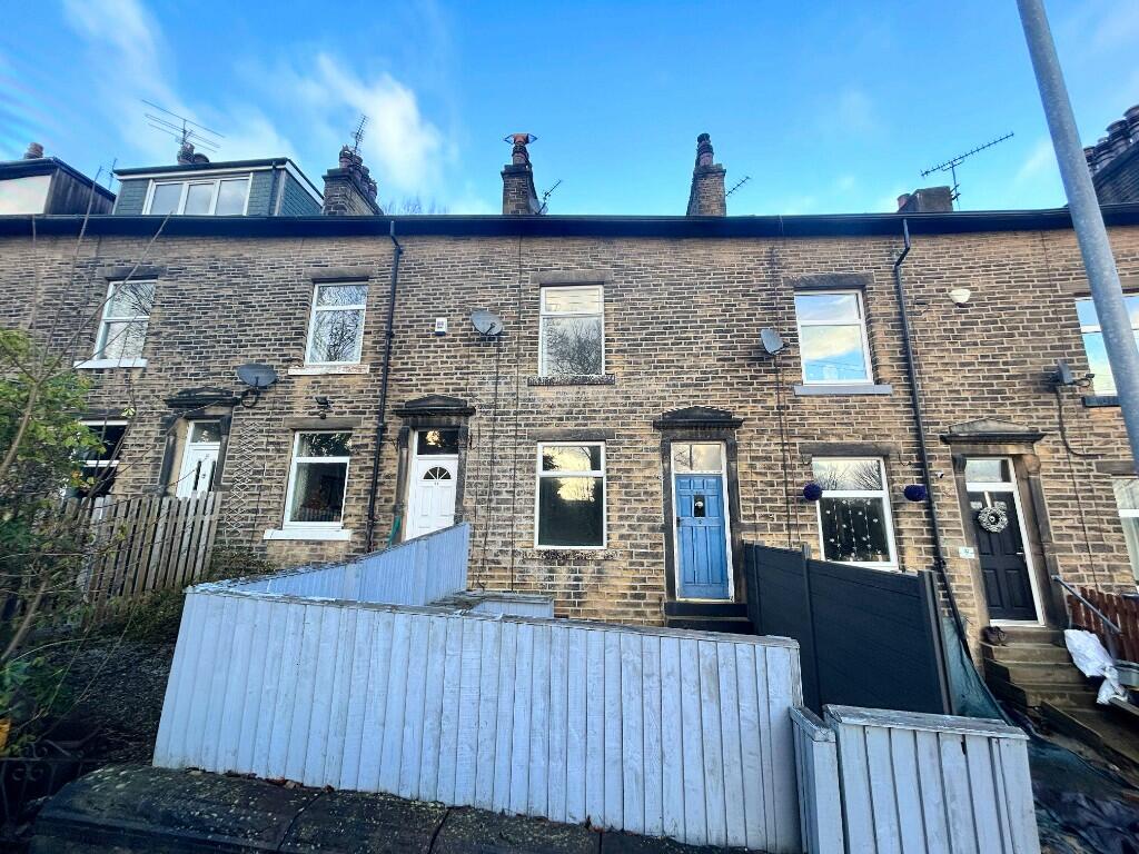 4 bedroom terraced house for sale in 10 Willow Terrace, Sowerby Bridge