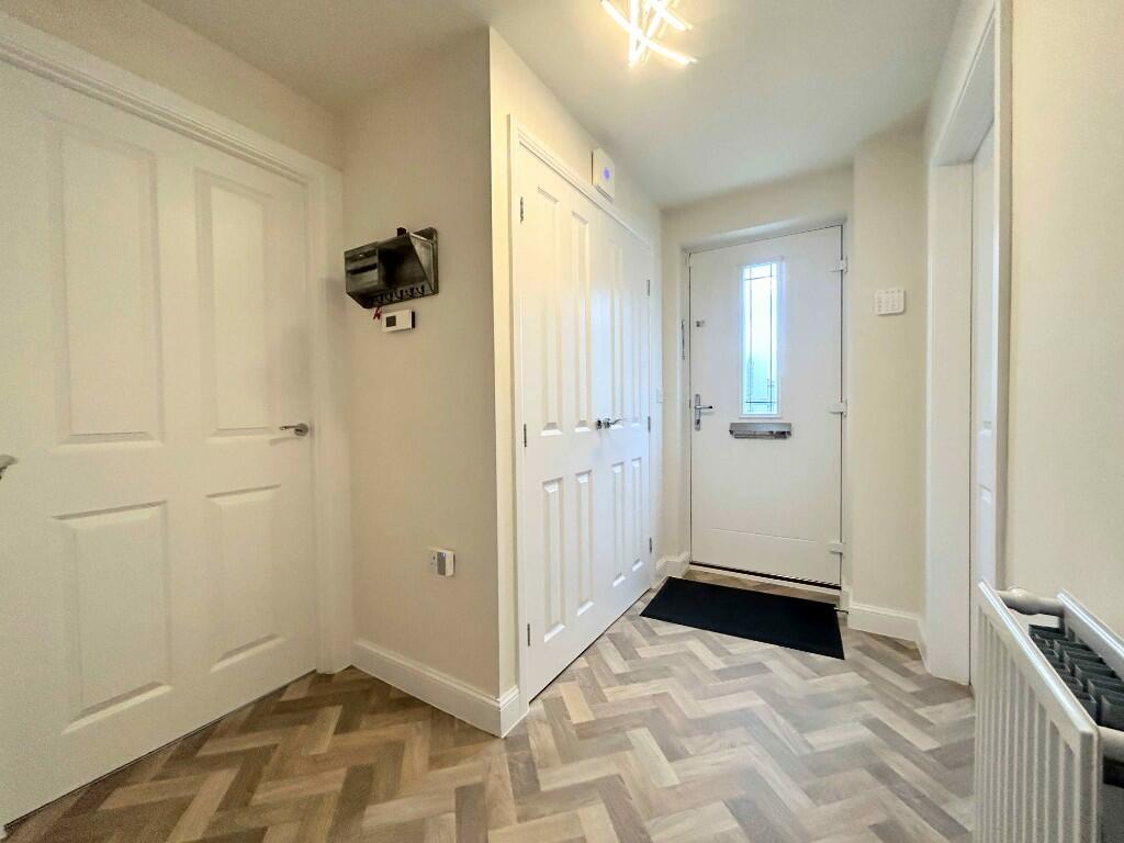 Additional property image - 1 Hebble Close, Clayton, BD14 6FN
