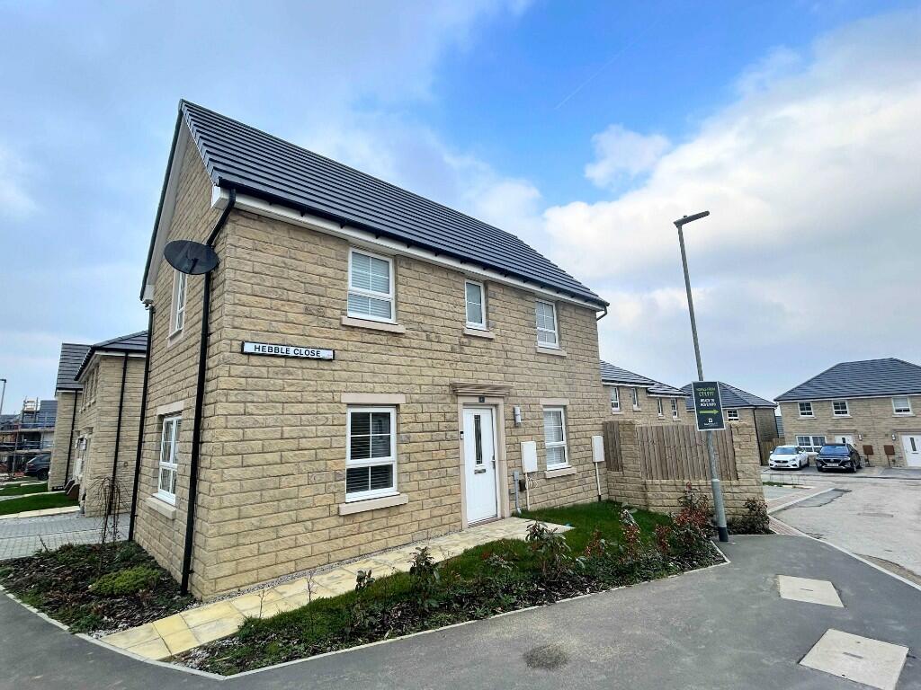 Additional property image - 1 Hebble Close, Clayton, BD14 6FN