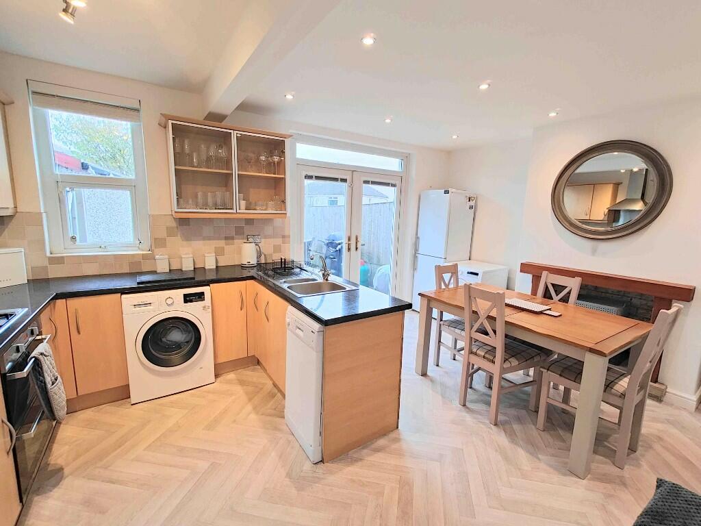 Additional property image - 7 Greenland Avenue, Queensbury, BD13 2AY