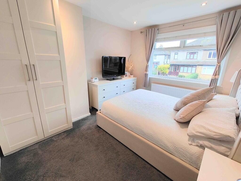 Additional property image - 7 Greenland Avenue, Queensbury, BD13 2AY