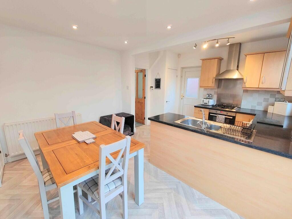 Additional property image - 7 Greenland Avenue, Queensbury, BD13 2AY