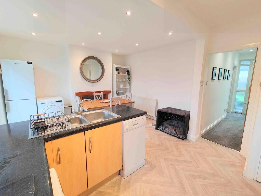Additional property image - 7 Greenland Avenue, Queensbury, BD13 2AY