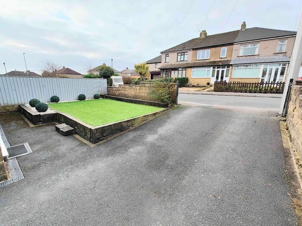 Additional property image - 7 Greenland Avenue, Queensbury, BD13 2AY
