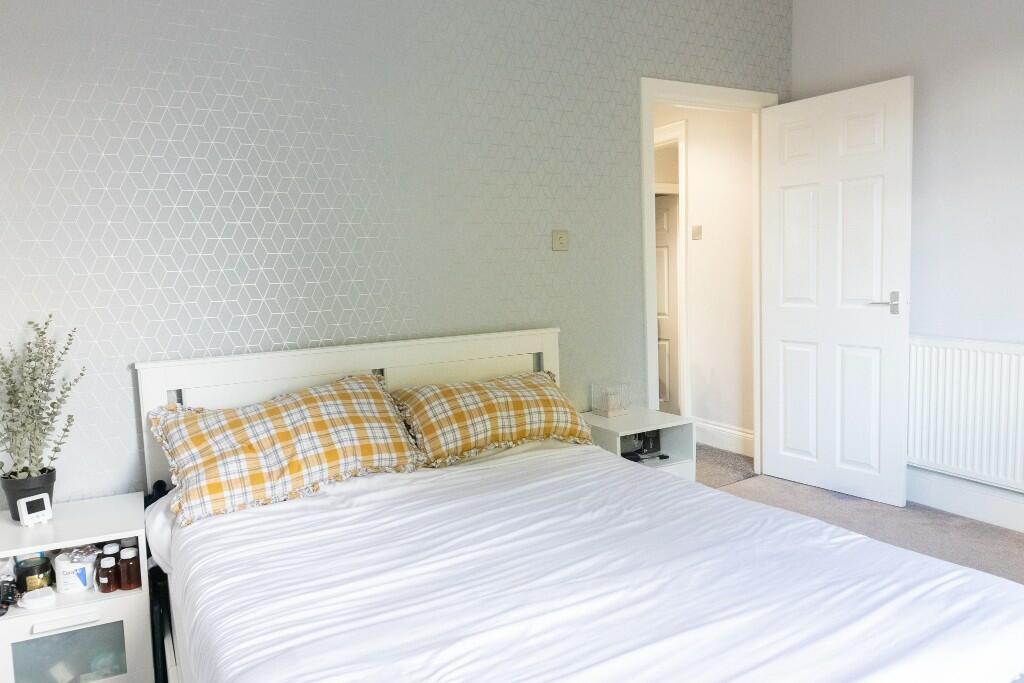 Additional property image - 1 East Croft, Wyke, BD12 9NL