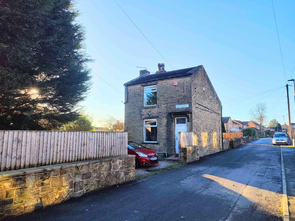 Additional property image - 1 East Croft, Wyke, BD12 9NL