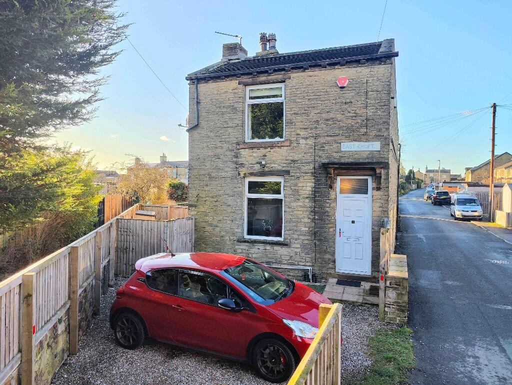 Additional property image - 1 East Croft, Wyke, BD12 9NL