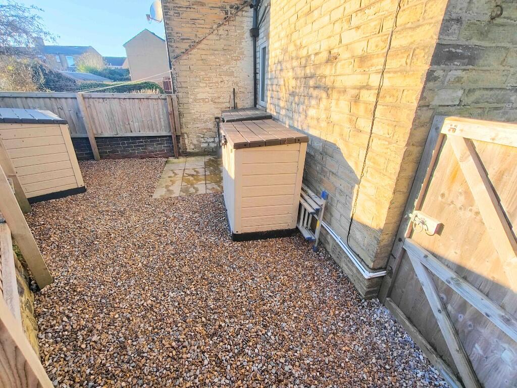 Additional property image - 1 East Croft, Wyke, BD12 9NL