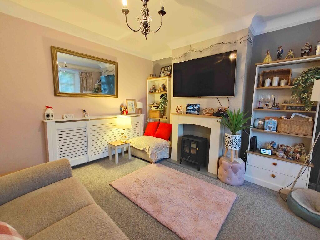 Additional property image - 4 Reevylands Drive, Wibsey, BD6 3QQ