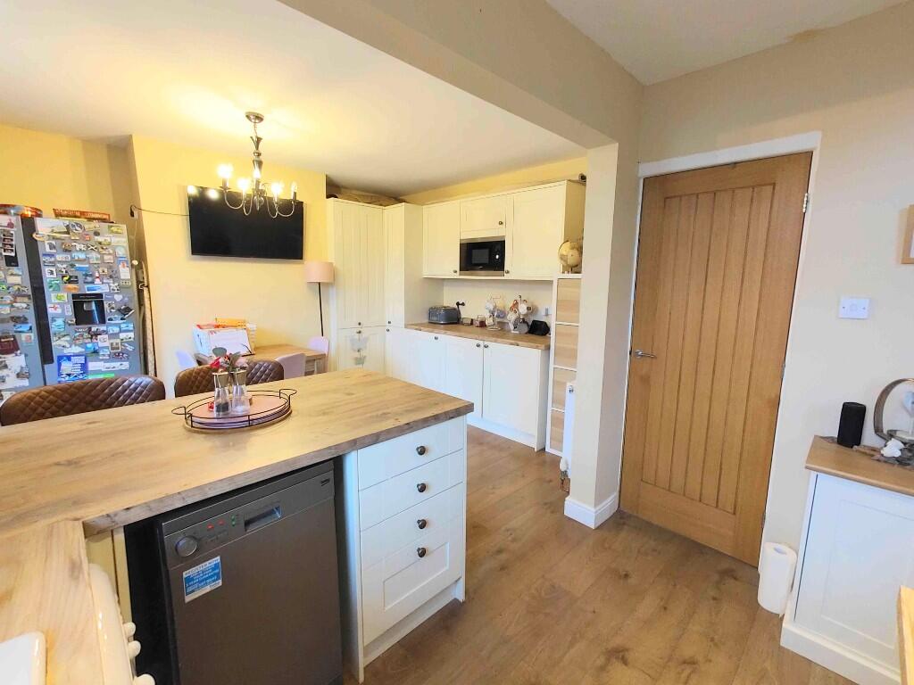 Additional property image - 4 Reevylands Drive, Wibsey, BD6 3QQ