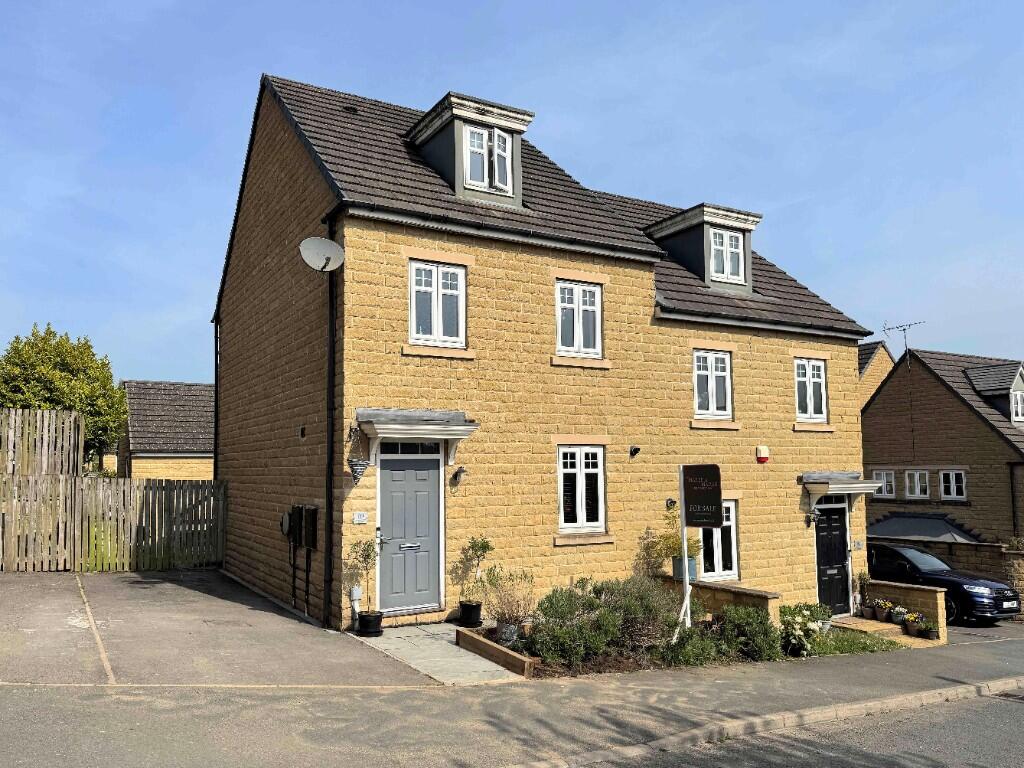 Main image of property: 10 Fountain Head Road, Halifax, HX2 0SR